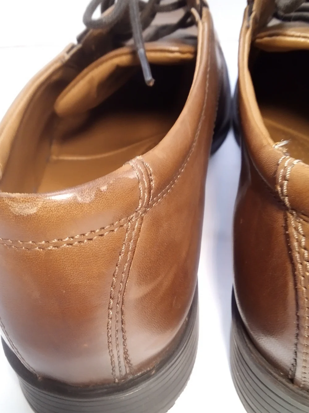 Clarks tan brown